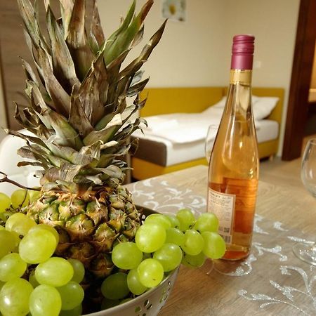 Mosoly Deluxe Apartman Gyula Εξωτερικό φωτογραφία