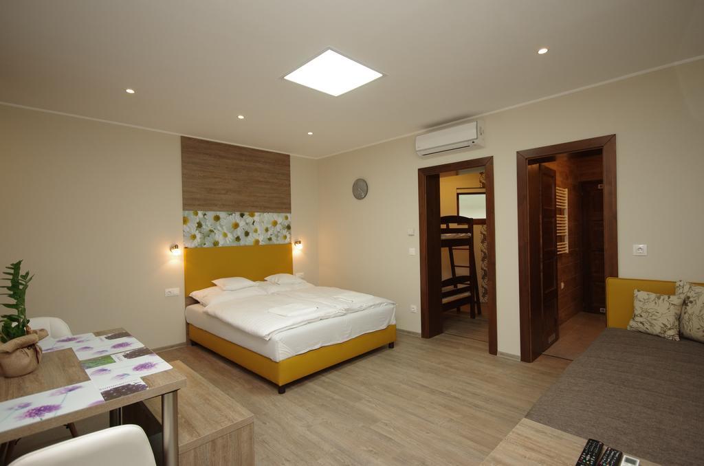 Mosoly Deluxe Apartman Gyula Εξωτερικό φωτογραφία