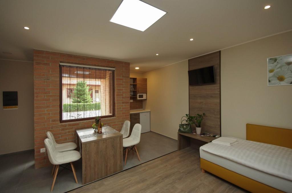 Mosoly Deluxe Apartman Gyula Εξωτερικό φωτογραφία